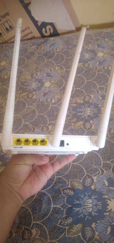 wifi Tenda router 1