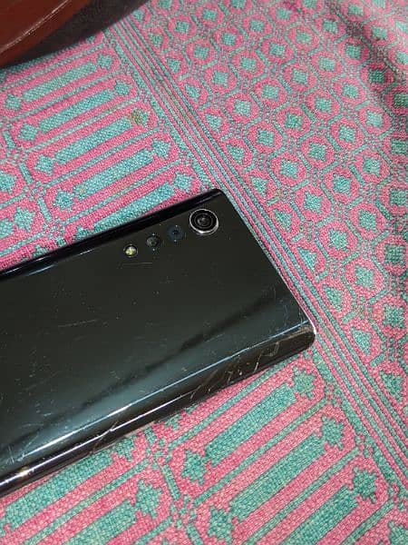 LG Velvet 4