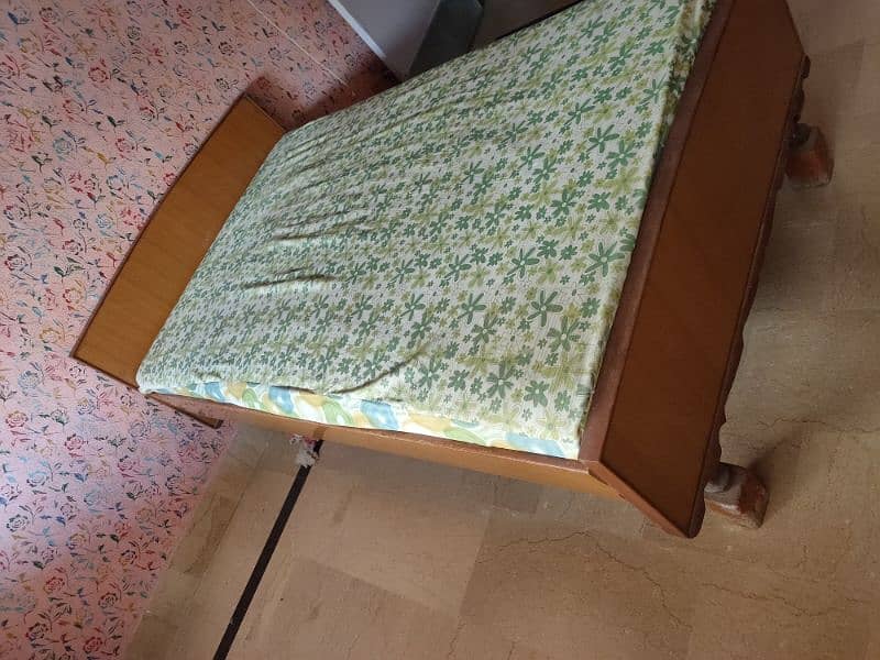 bed for sale single bed urgent 1