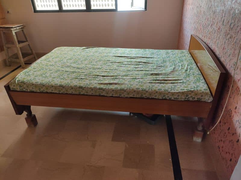 bed for sale single bed urgent 2