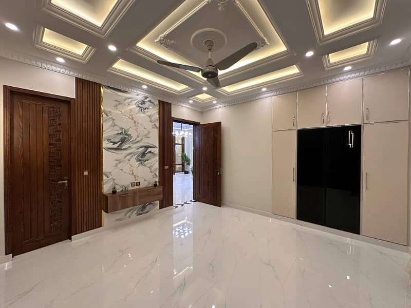 3 Years Installment Plan Luxury House For Sale Located In Park View City Lahore 5