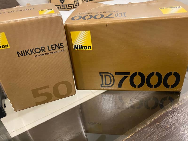 Nikon d7000 DSLR camera with nikkor 50mm f/1.8g Lenz Condition 10/10 4