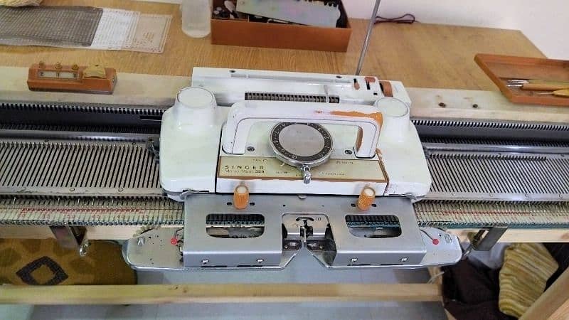 singer knitting machine 4