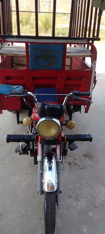 lodir Raksha QINGQI 100cc jalalpur jata Gujarat 0