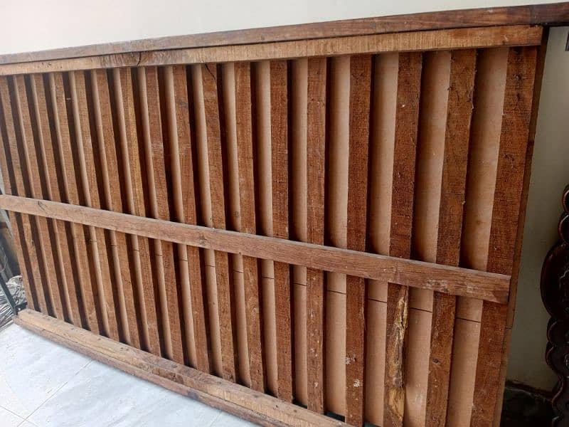 Bed single wooden 1