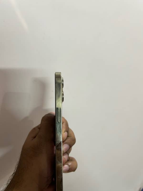 Iphone 12 Pro Max Gold 256 gb PTA approved 3