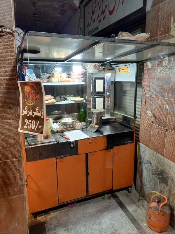 shawarma machine/counter with fryer 2