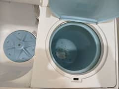 Dawlance Washing Machine Twin Tub for sale