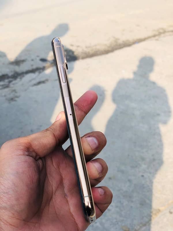 iphone xs max pta approved offical ha bilkul ok 9/1 3