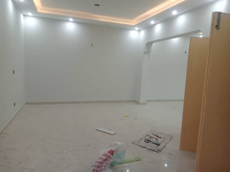 10 marla Brand new outstanding 2 bedroom upper portion in model town R Block for rent 2