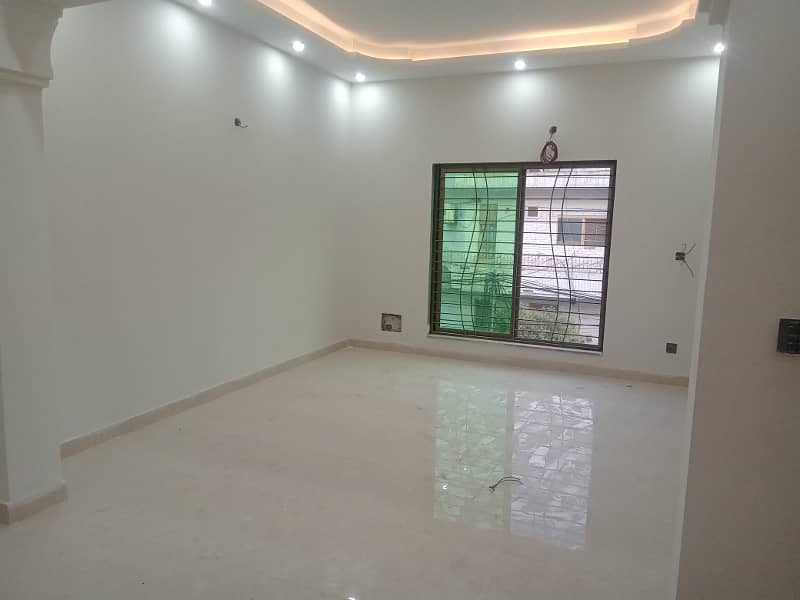 10 marla Brand new outstanding 2 bedroom upper portion in model town R Block for rent 9