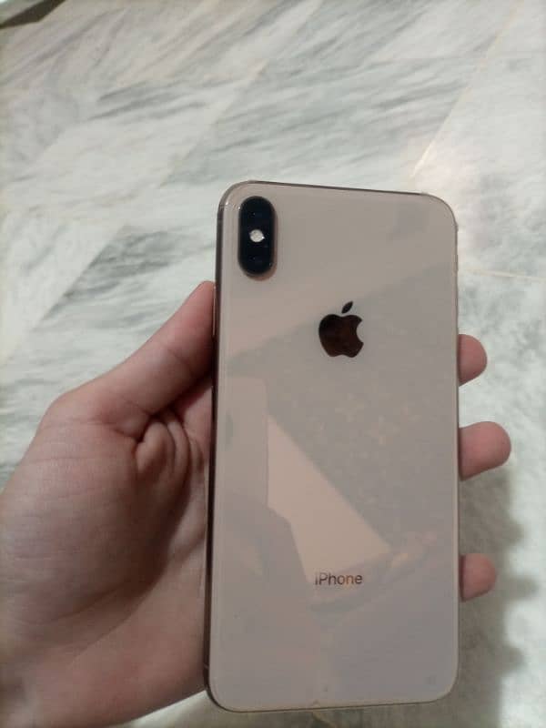 Iphone xs max 4