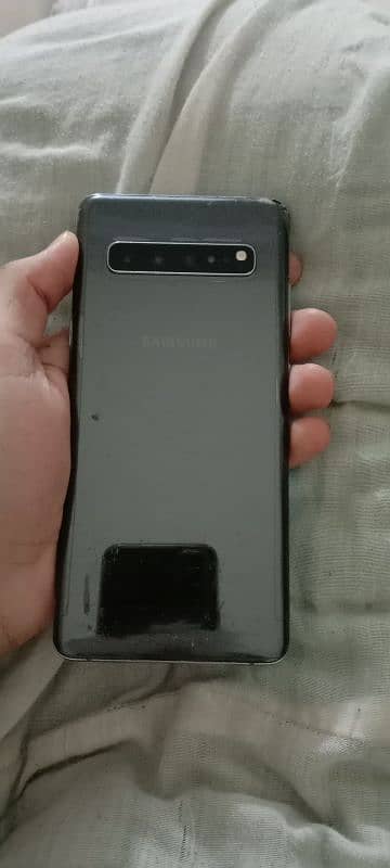 samsung s10 5g  waterpack 10 by 10 256 gb 2