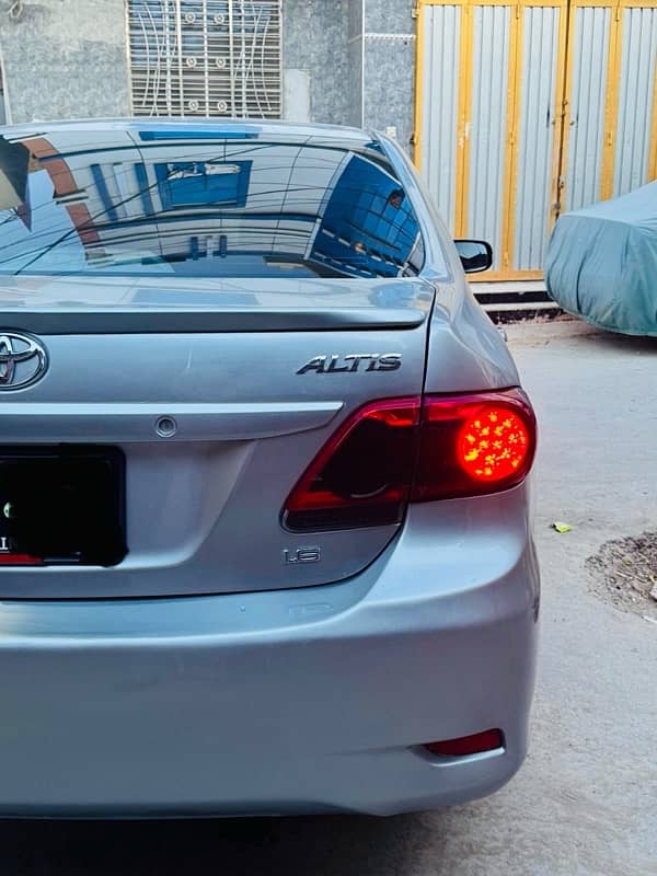 Toyota Corolla Altis 1.6 without sunroof 2