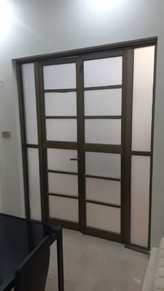 Aluminium door