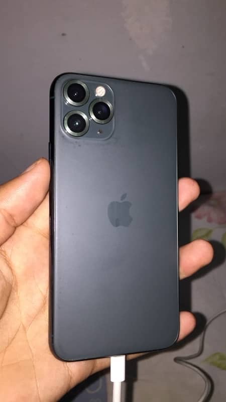 I phone 11 pro (factory unlock) 3