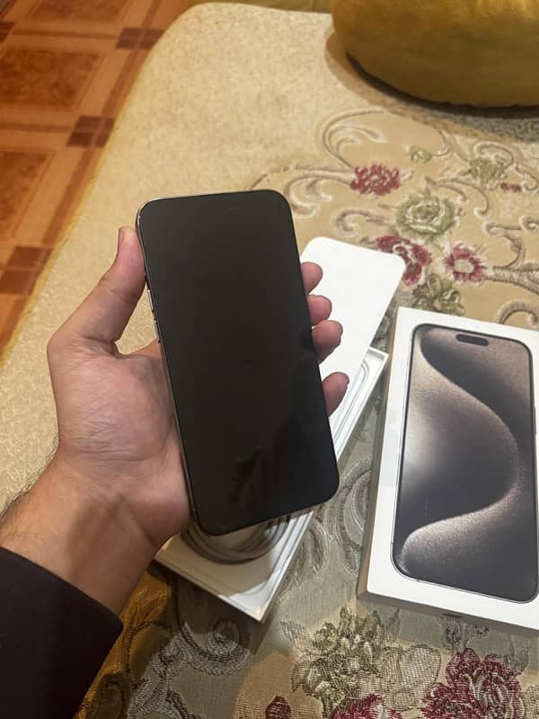 iPhone 15 pro max non pta Hk model natural titanium 256 gb 4