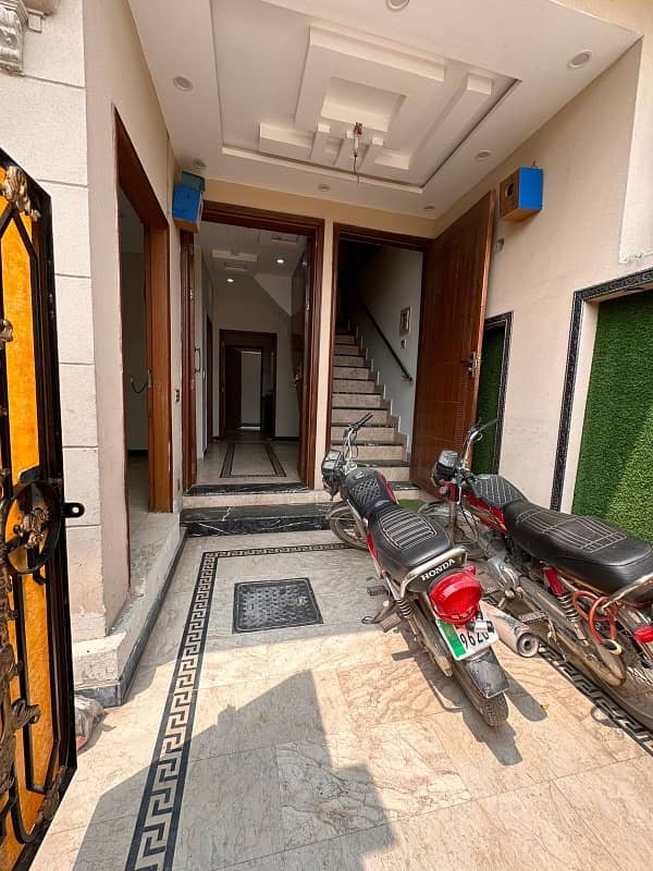 3 Marla double New house available for rent in Vital Homes EE block at Ferozupur Road besides Pak Arab Society Lahore 4