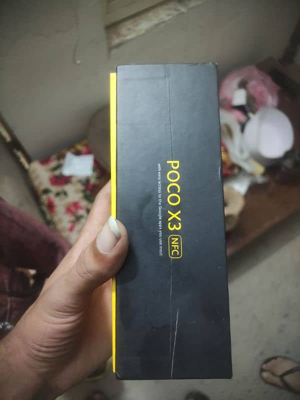 poco x3 nfc 6 Ram 128 gb storage 10 by 9 condition all okya with box 9