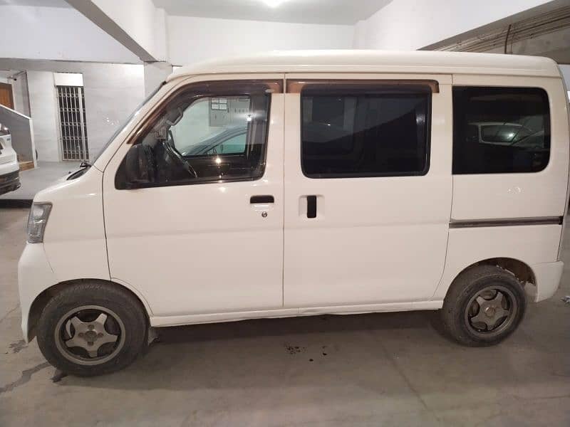 Daihatsu Hijet 2014 1