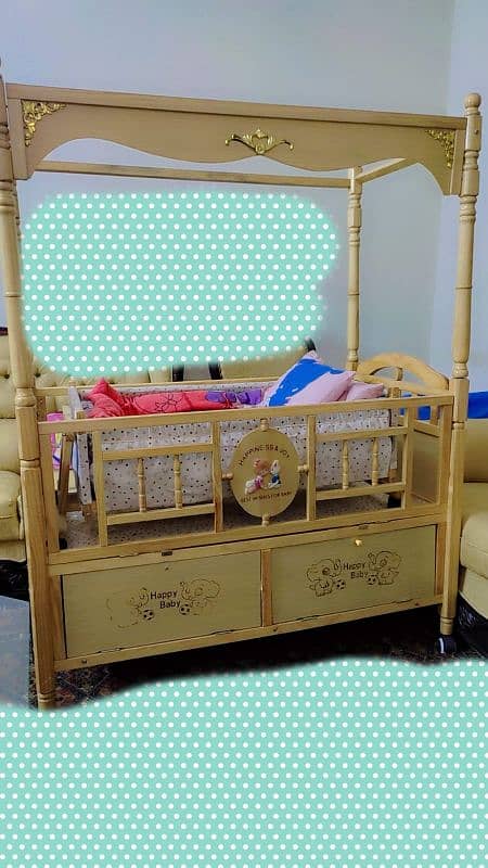 wooden baby cot 0