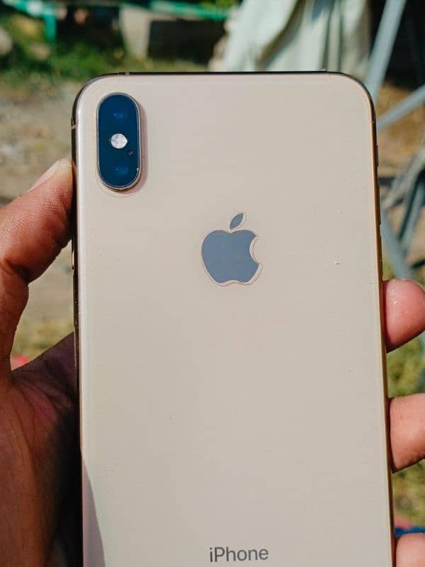 iphone XS max 1