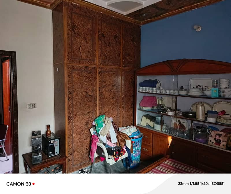 10 Marla Beautiful double story house urgent for Rent in sabzazar 2