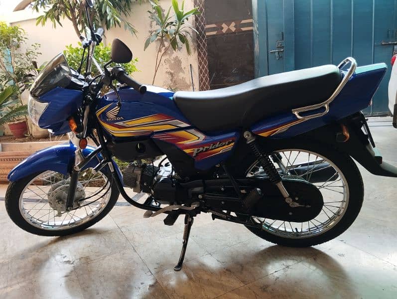 Honda Pridor 2023 (Blue) 10