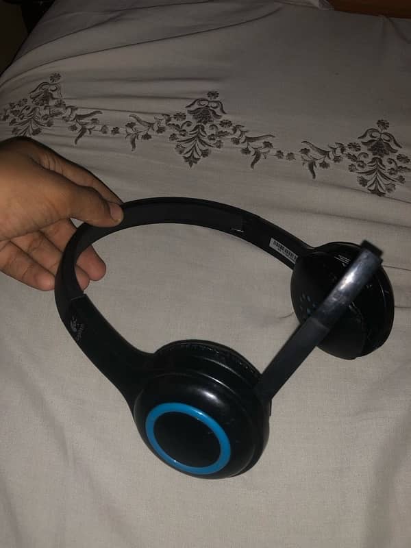 H600 Logitech 1