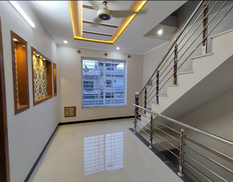 4 Marlas Tile Flooring Double Storey Near Park & Kashmir Highway G-13 4