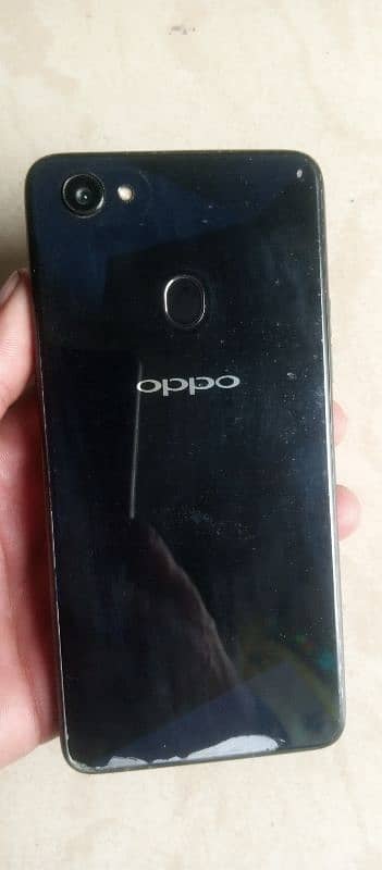 oppo f7   4.64 gb 4