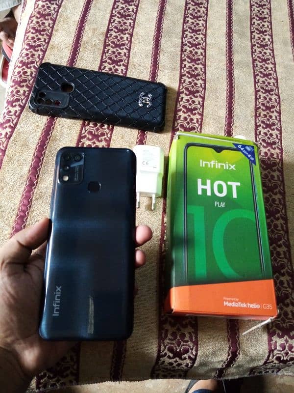 Infinix hot 10 play 4gb or 64gb 1