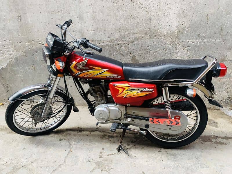 Honda CG 125 Total Geniun 1