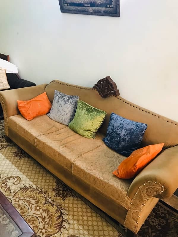 5 SEATER SOFA FOR SALE 3