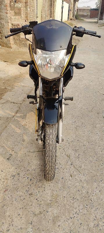 *Yamaha YBR 125 ( Model  2017 ) good condition* 11