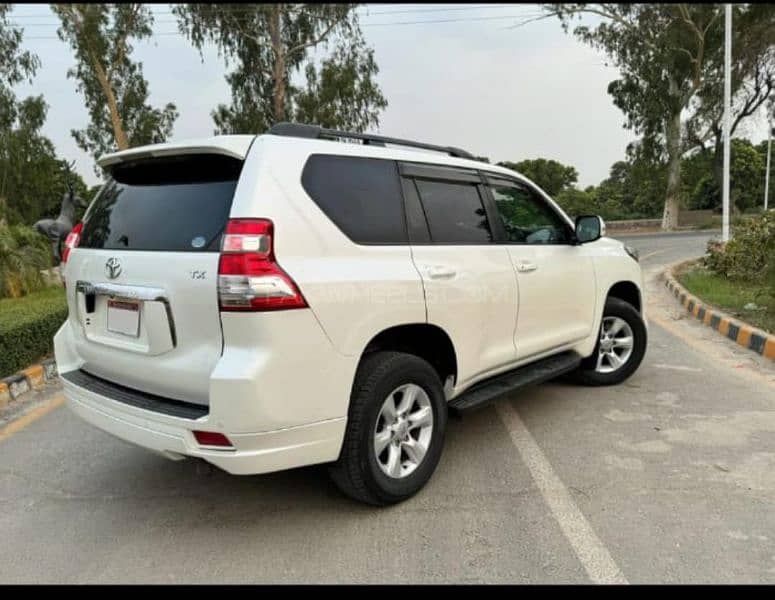 Toyota Land Cruiser 2012 3