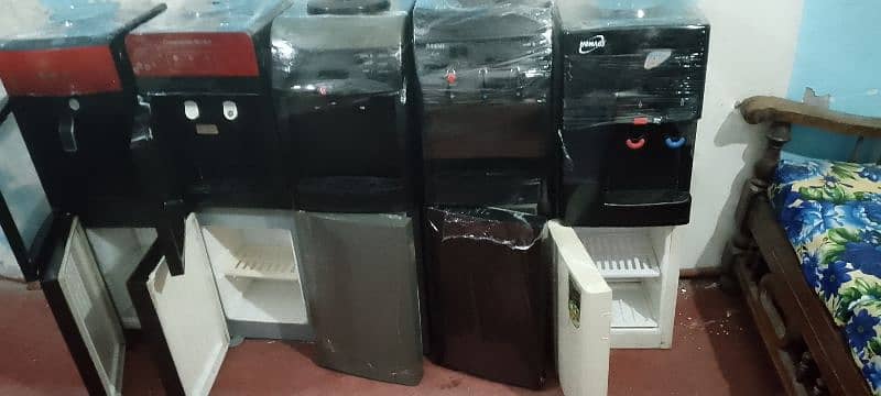 good condition water dispensers with garanti 6