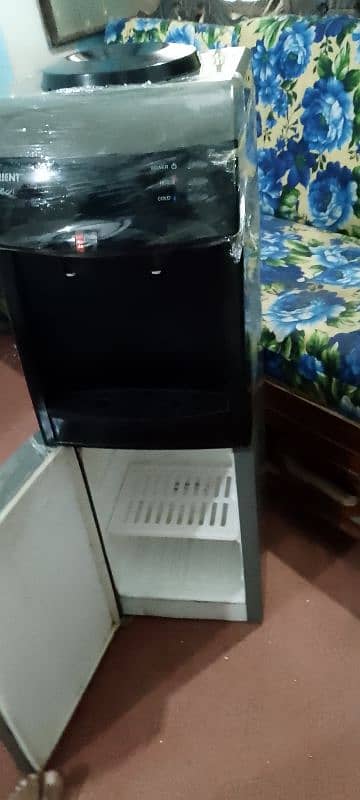 good condition water dispensers with garanti 16