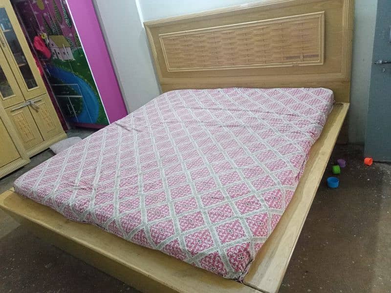 Double Bed Without Mattress 1