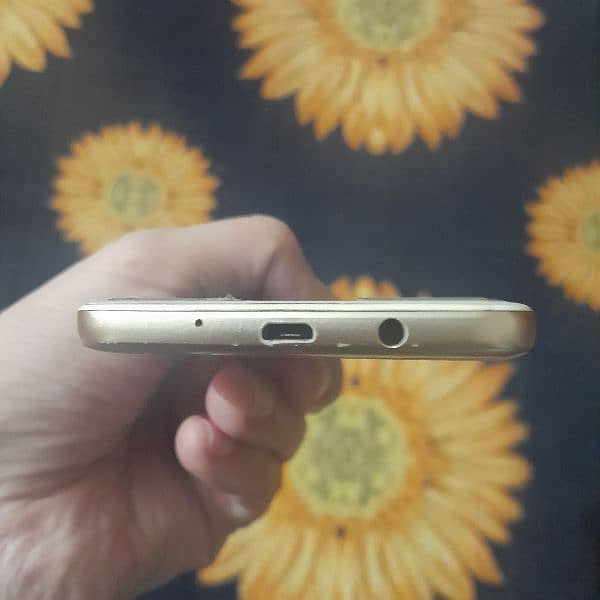 Samsung ON5 SM-G5528 in neat and excellent condition 5