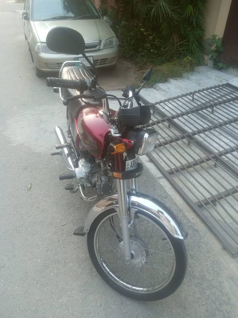 Honda CD 70 2023 3