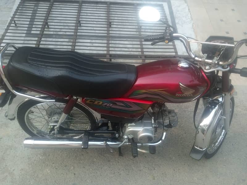 Honda CD 70 2023 4