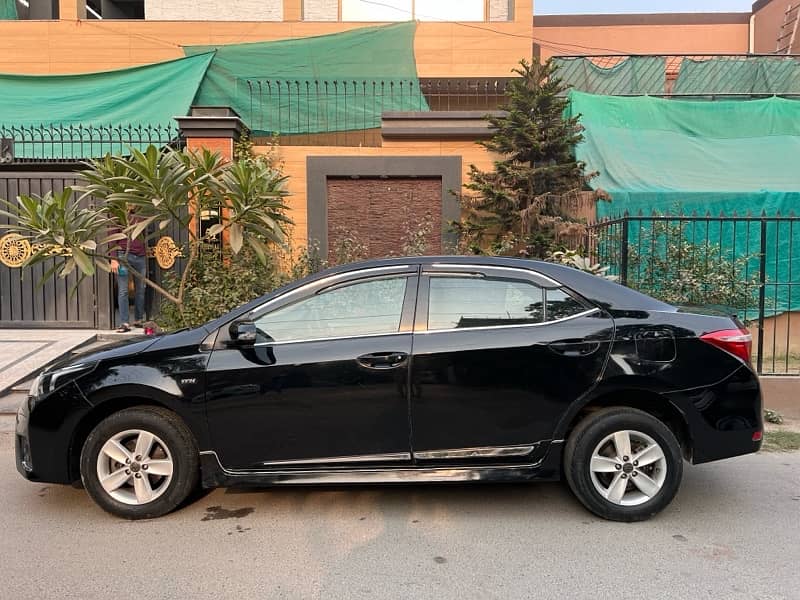 Toyota Corolla GLI automatic 2015 6