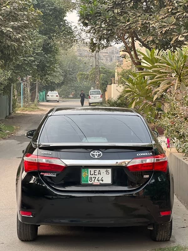 Toyota Corolla GLI automatic 2015 7