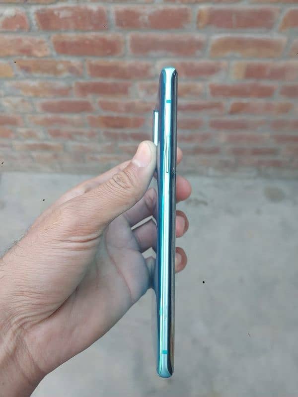 oneplus 8 pro 12/256 only 37000 4