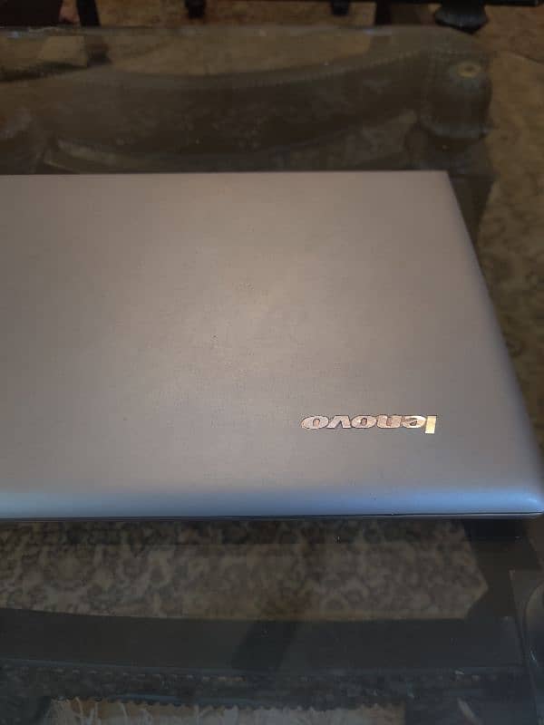 Lenovo IdeaPad U330P 0