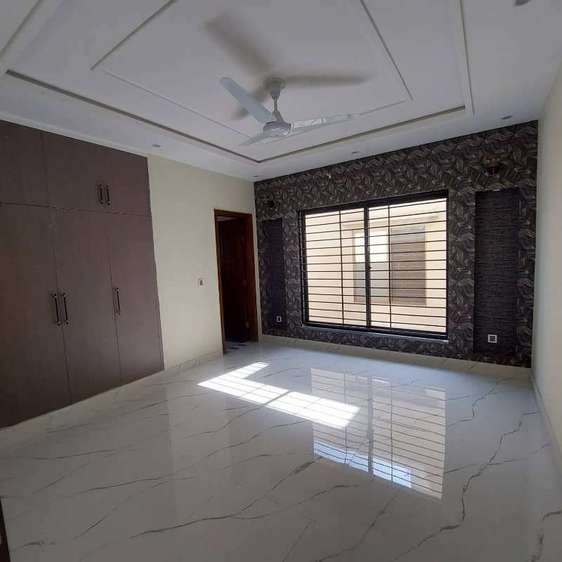 Brand New 10 Marla House for Sale in Overseas A Block, Bahria Town, Lahore 17