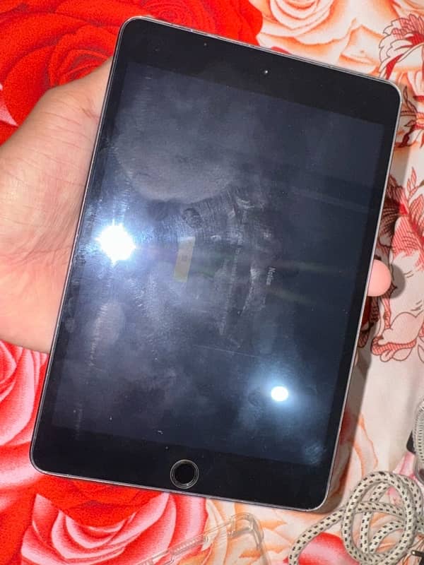 Ipad mini 5 256gb Urgent sale 0