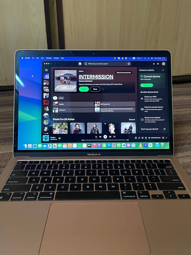 MacBook Air M1 2020 | Mint Condition | Box & Accessories Included 0