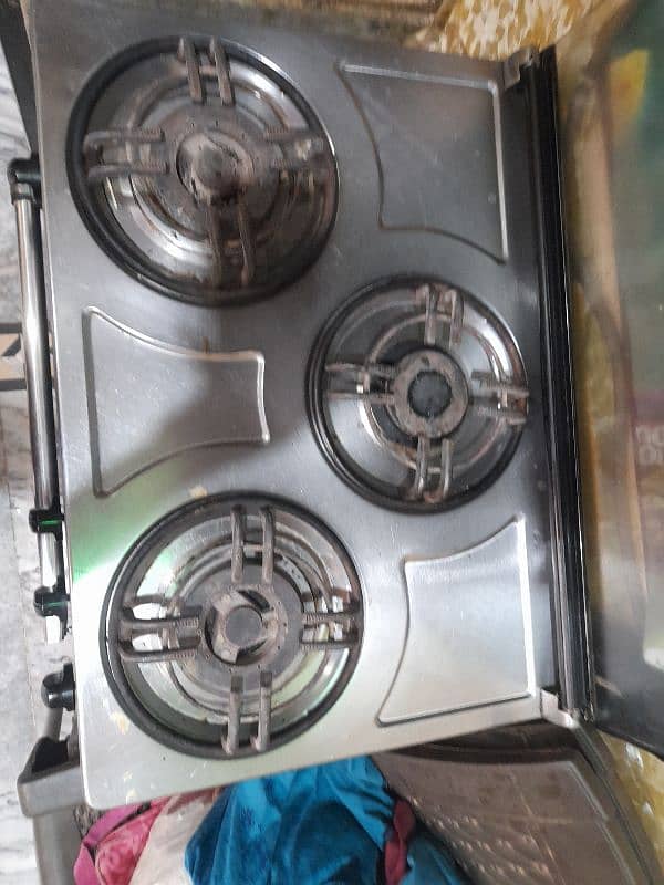 this oven is very to use no damage no fault 100% perfect urget sale 0